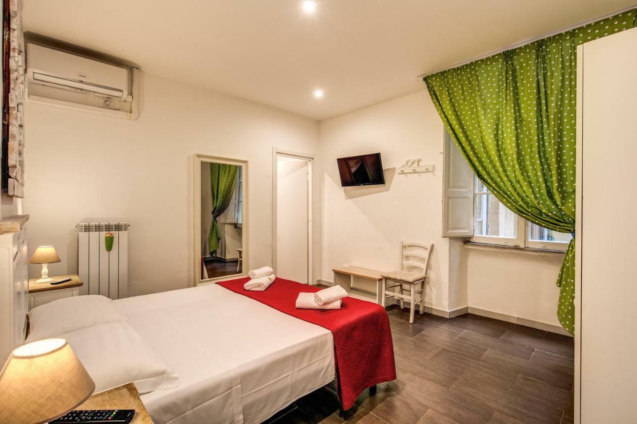 Guesthouse O Affittacamere La Civetta Di Trastevere Roma Eksteriør bilde